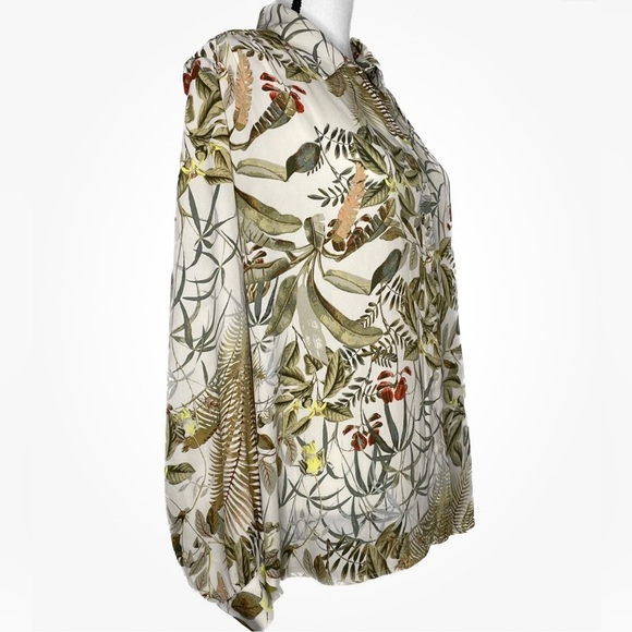 H&M Womens L Floral Long Sleeve Button-Up Deco Gathering On Back Blouse - Picture 3 of 6